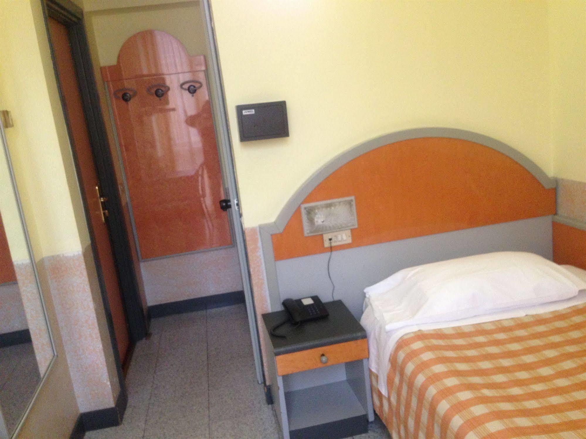 Hotel Mazzini Letojanni Eksteriør billede