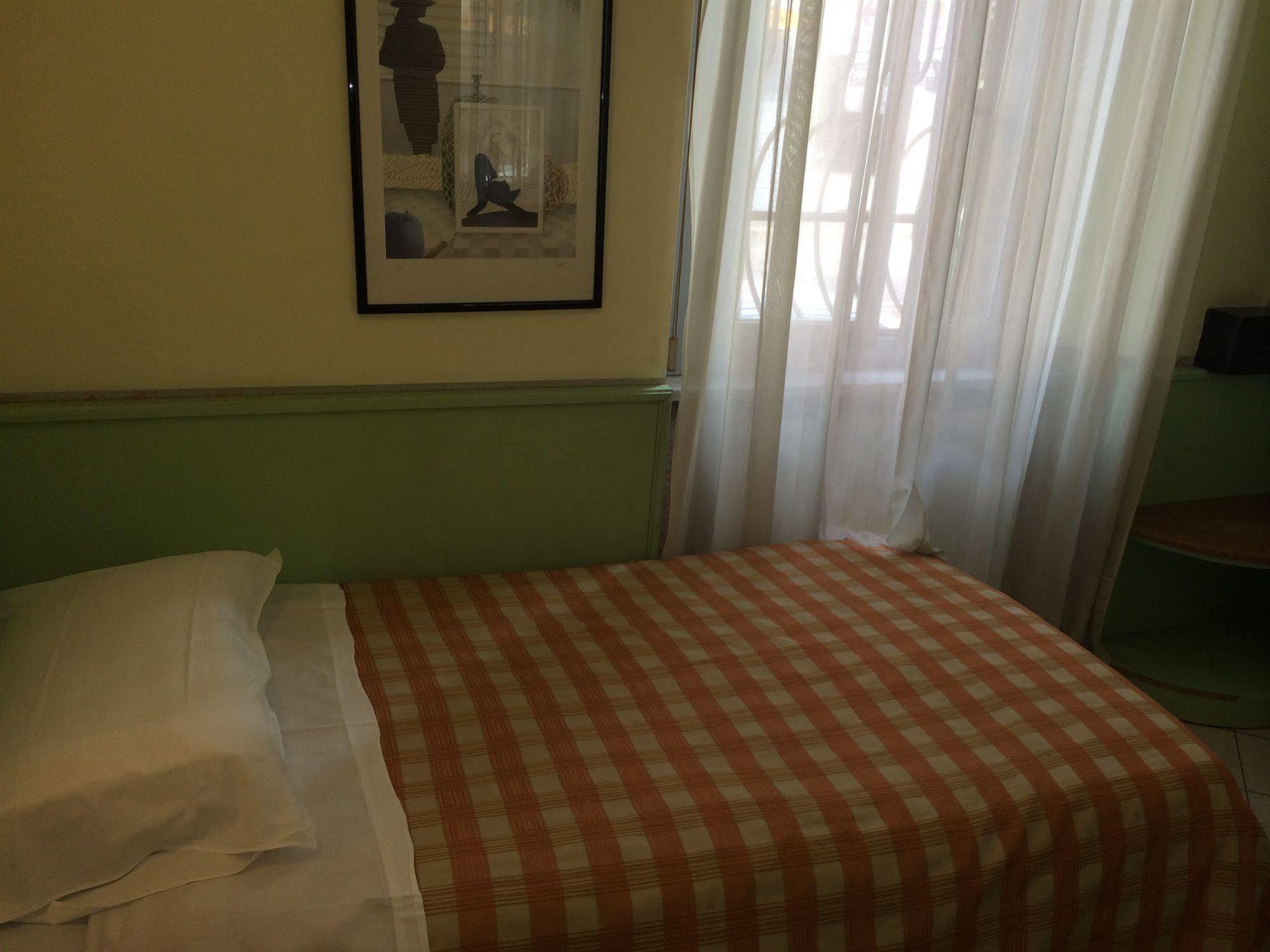 Hotel Mazzini Letojanni Eksteriør billede