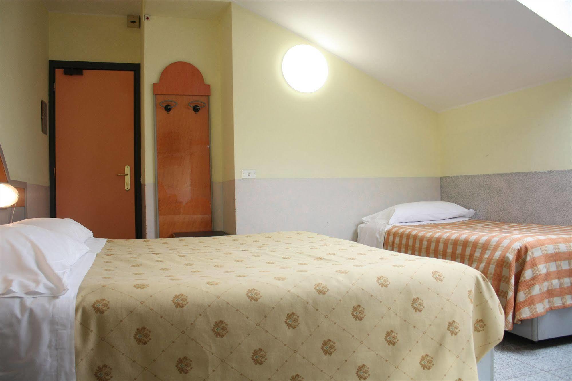 Hotel Mazzini Letojanni Eksteriør billede